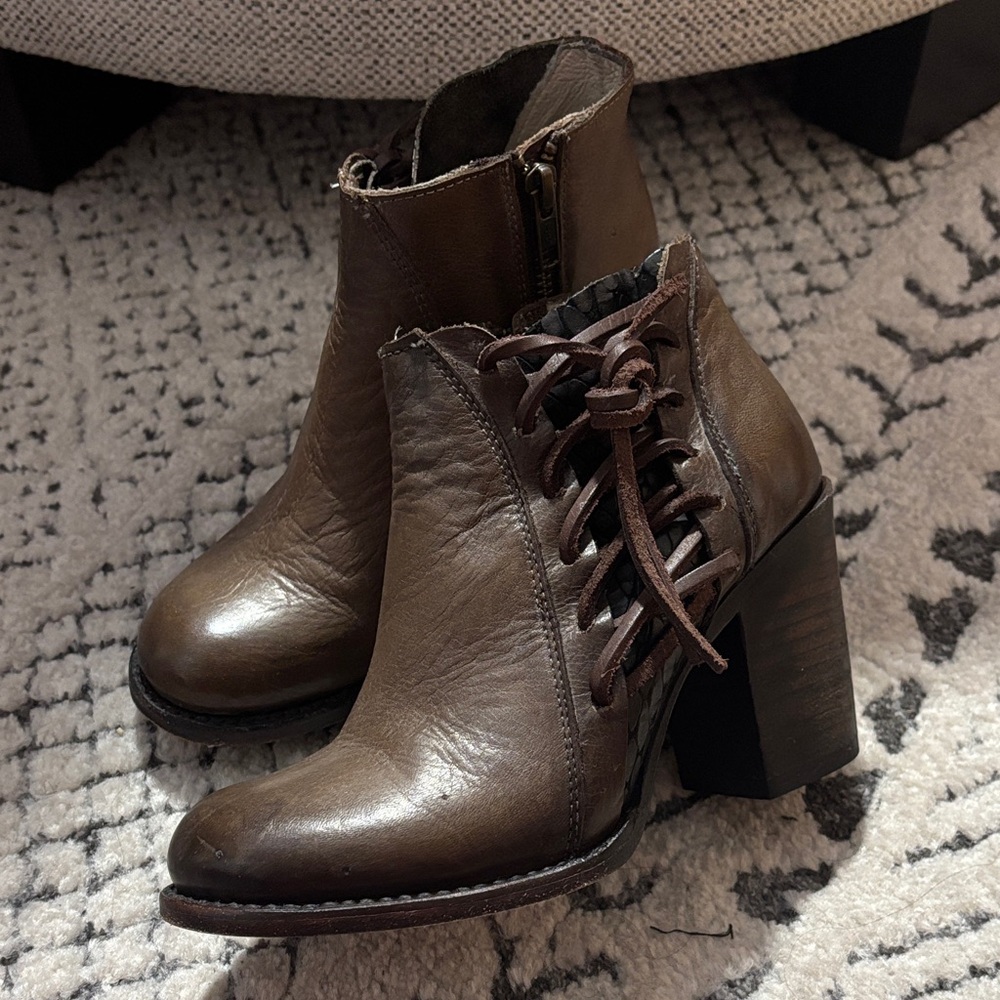 Free Bird Brown Leather Ankle Booties SZ 6